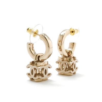 シャネル CHANEL ピアス シャンパンゴールド ホワイト ココマーク キューブ