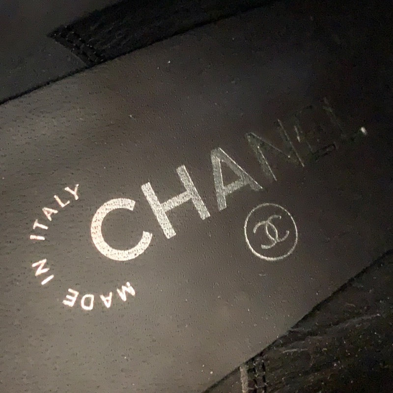 シャネル CHANEL ブーツ ショートブーツ 靴 シューズ パール チェーン ココマーク ベルト ファブリック サテン ネイビー