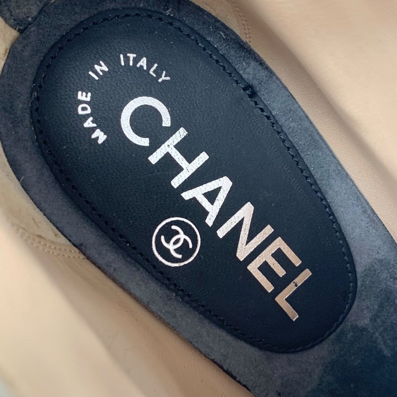 シャネル CHANEL ブーツ ショートブーツ 靴 シューズ スエード バイカラー ブーティ カメリア ココマーク