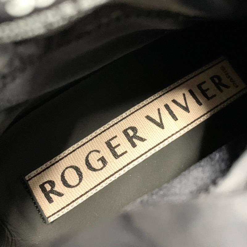 ロジェヴィヴィエ Roger Vivier ブーツ ショートブーツ 靴 シューズ ナイロン ブラック 黒 未使用 ストラスバックル ビジュー