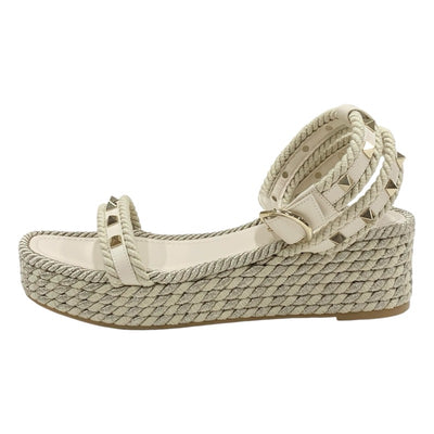 ヴァレンティノ VALENTINO サンダル 靴 シューズ レザー ベージュ ゴールド ロックスタッズ ウェッジソール プラットフォーム