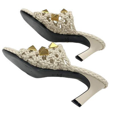 ヴァレンティノ VALENTINO サンダル 靴 シューズ レザー アイボリー ゴールド ミュール ローマンスタッズ 編み込み