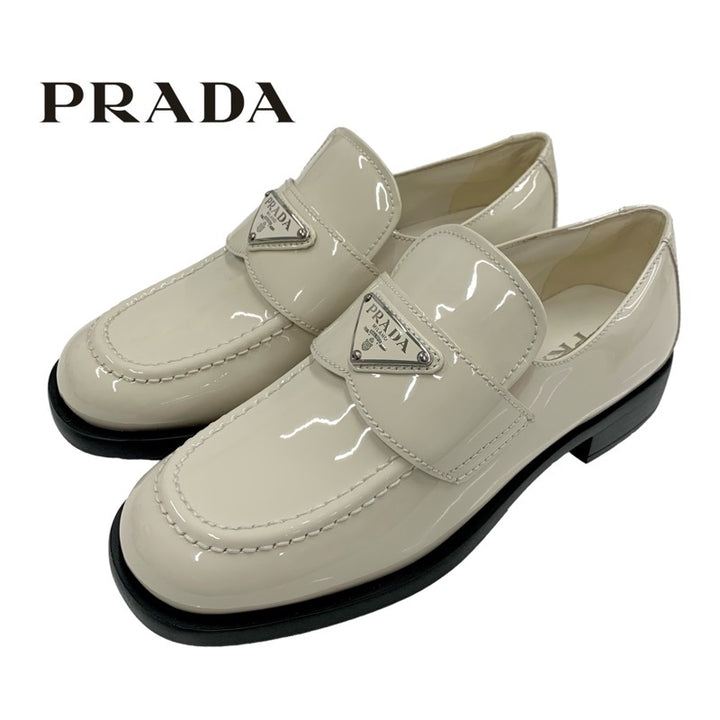 プラダ PRADA ローファー 革靴 靴 シューズ パテント ベージュ