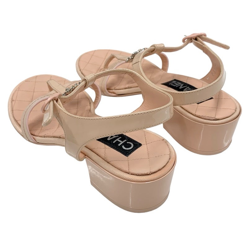 シャネル CHANEL サンダル 靴 シューズ パテント レザー ピンク ココマーク マトラッセ トングサンダル