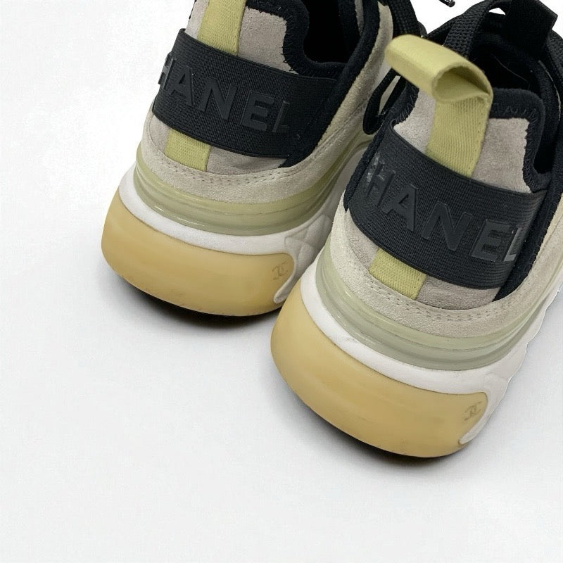 シャネル CHANEL スニーカー 靴 シューズ ナイロン スエード ホワイト ブラック ベージュ系 マトラッセ ココマーク ロゴ