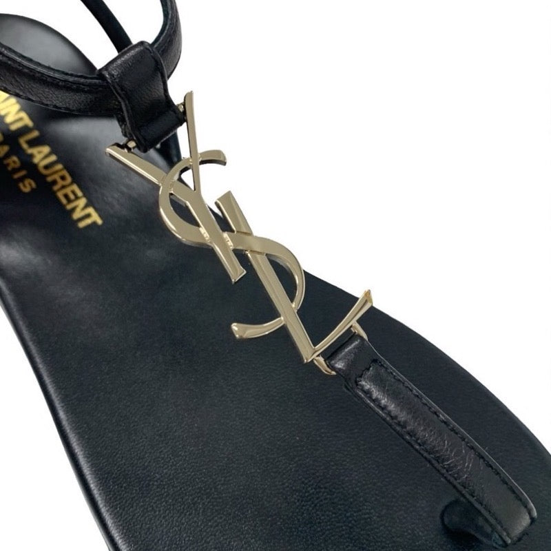 サンローラン SAINT LAURENT カサンドラ サンダル 靴 シューズ レザー ブラック 黒 ゴールド YSL金具 ストラップ トングサンダル
