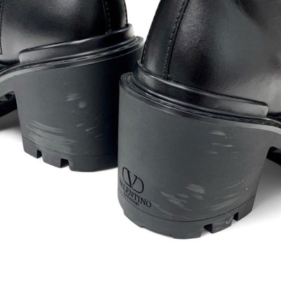 ヴァレンティノ VALENTINO ブーツ ショートブーツ 靴 シューズ カーフスキン ブラック 黒 ゴールド ローマンスタッズ コンバットブーツ