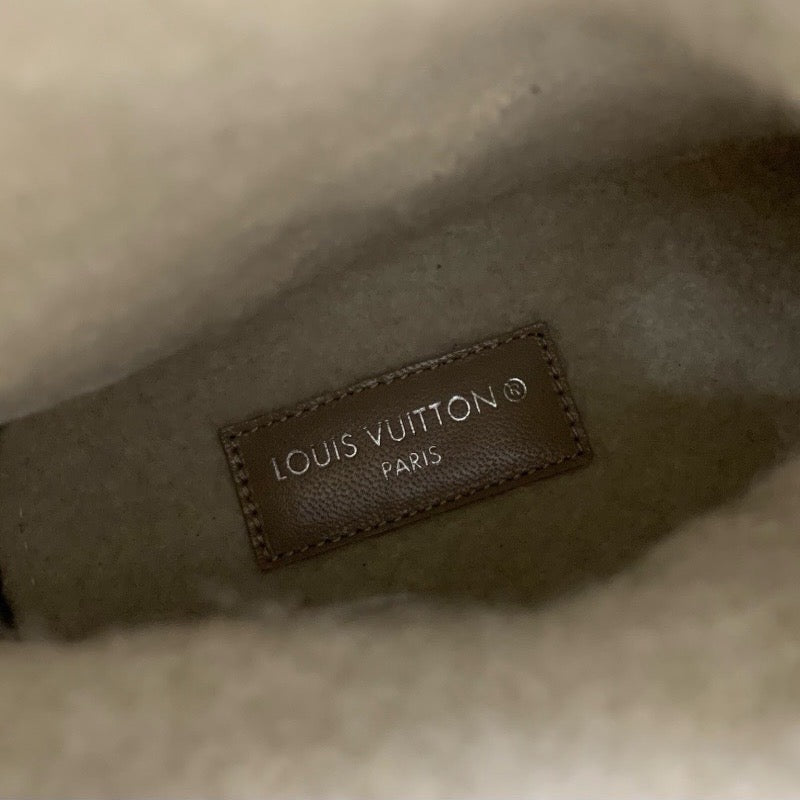 ルイヴィトン LOUIS VUITTON スノードロップライン モノグラム ブーツ ショートブーツ 靴 シューズ スエード ムートン ベージュ ホワイト 未使用 ボア アンクルブーツ